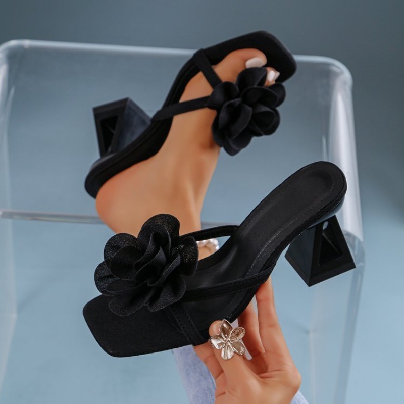 Summer Clothing Ladies - 여성용 3D 꽃 장식 샌들 삼각형